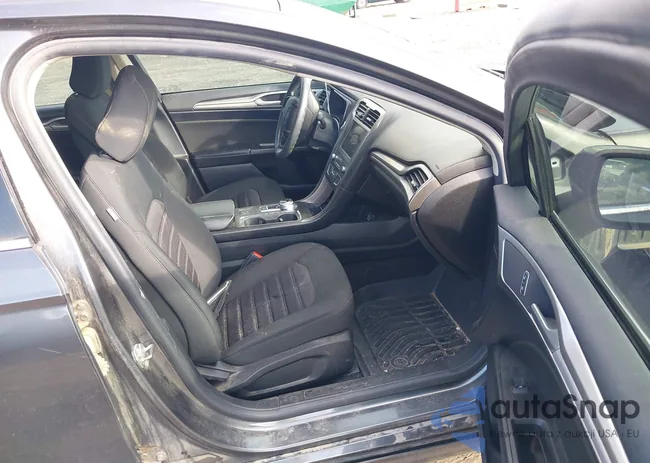 3FA6P0HD0LR247946: 42299189