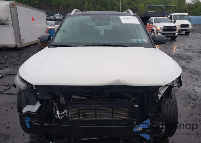 KMHRC8A33RU327628: 42300323