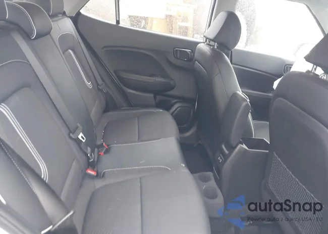 KMHRC8A33RU327628: 42300323