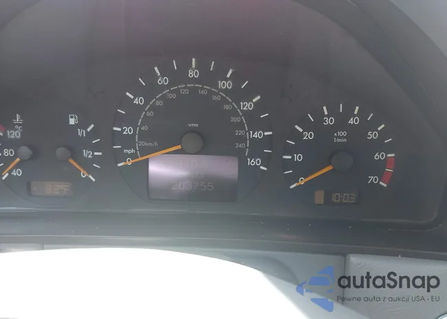 WDBJH65J2YB028494: 42300394