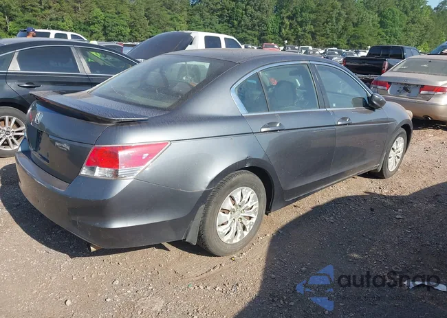 1HGCP26349A194210: 42300545