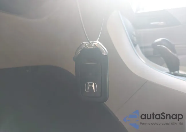 1HGCR2F83DA128410: 42300562