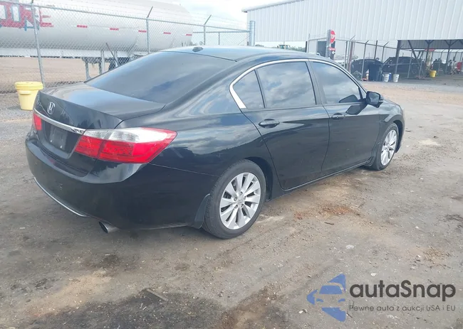 1HGCR2F83DA128410: 42300562