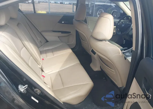 1HGCR2F83DA128410: 42300562