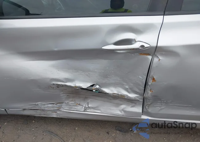 5NPDH4AE3DH321793: 42300582