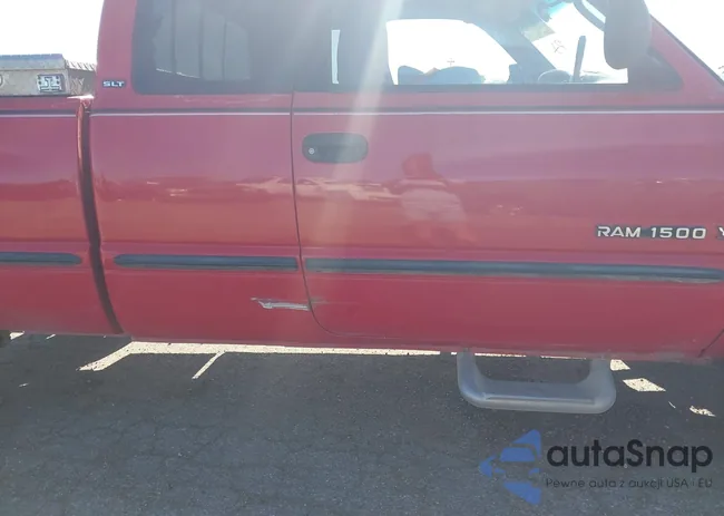 3B7HF12Z1WG133227: 42300601