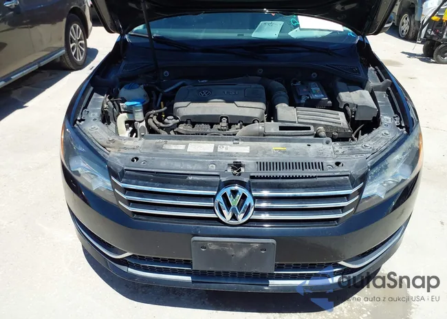 1VWAT7A30FC061124: 42300036