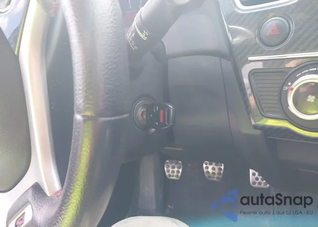 2HGFB6E57DH708048: 42300040