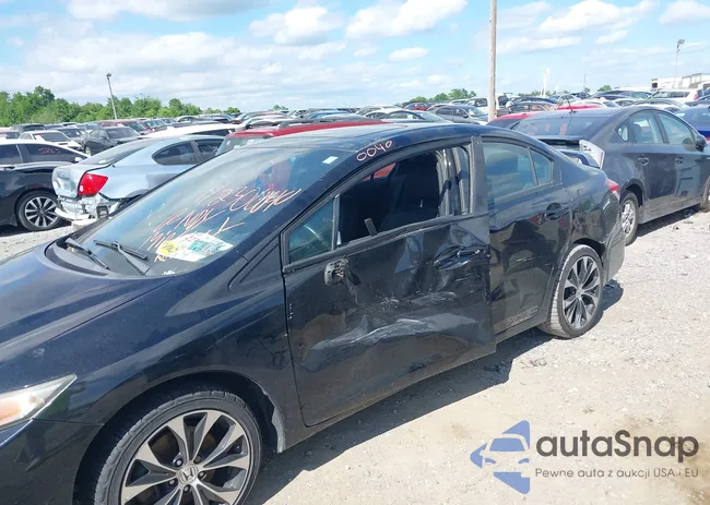 2HGFB6E57DH708048: 42300040