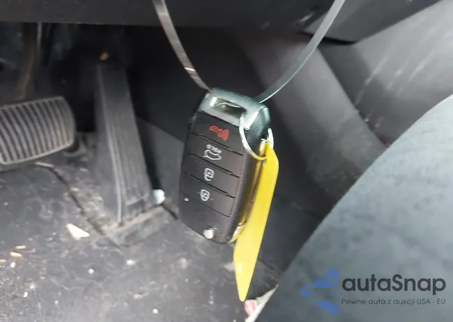 5XYPGDA39GG090912: 42301208