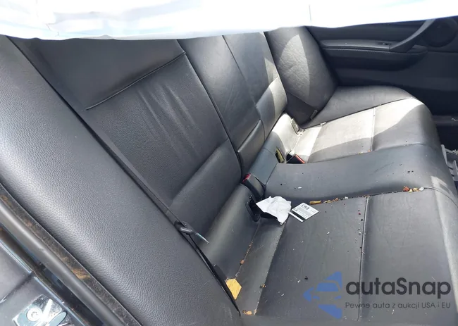 WBAVD33566KL53162: 42301284