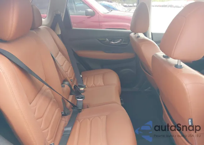 JN8AT2MV2HW026450: 42301312