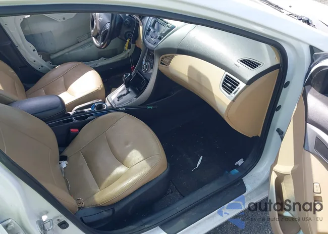 5NPDH4AE1DH446095: 42301352