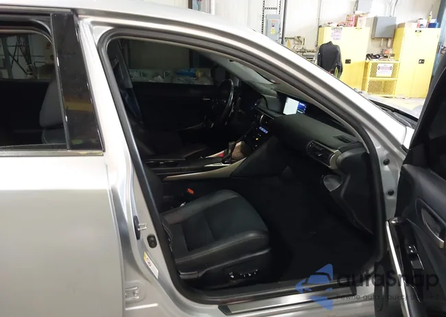 JTHCM1D2XH5023754: 42301540