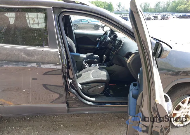 1C4PJMCS3EW184984: 42301604