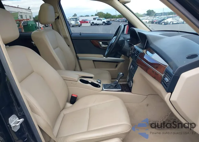 WDCGG8HB7BF661727: 42301682