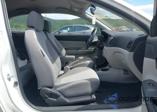 KMHCM36C29U129234: 42300810