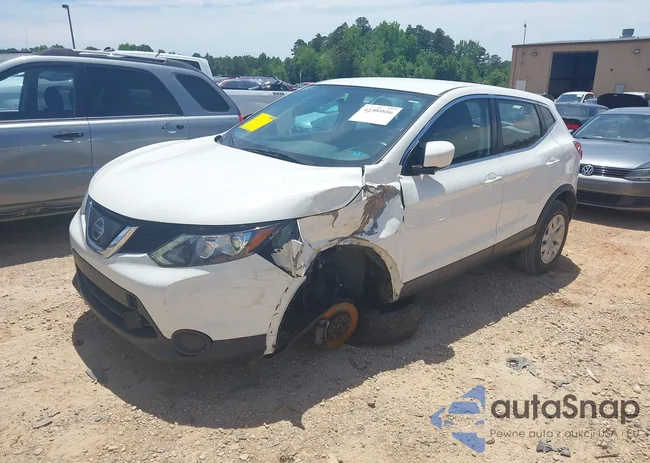 JN1BJ1CP5KW240376: 42300886