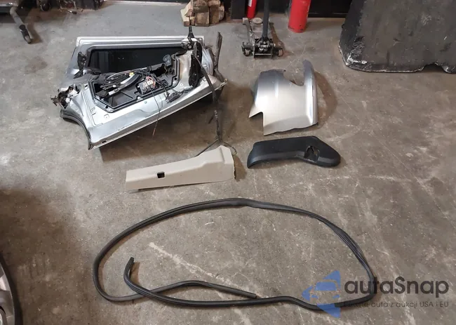 2C4RDGCG2GR327593: 42300902