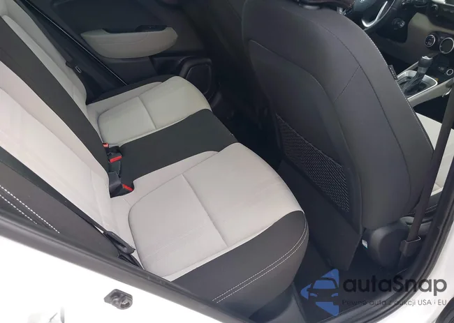 KMHRC8A35NU158934: 42300968