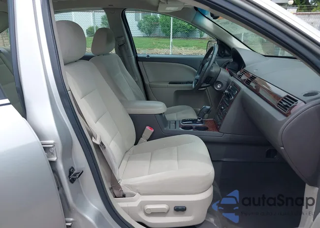 1FAHP24W88G177946: 42300973