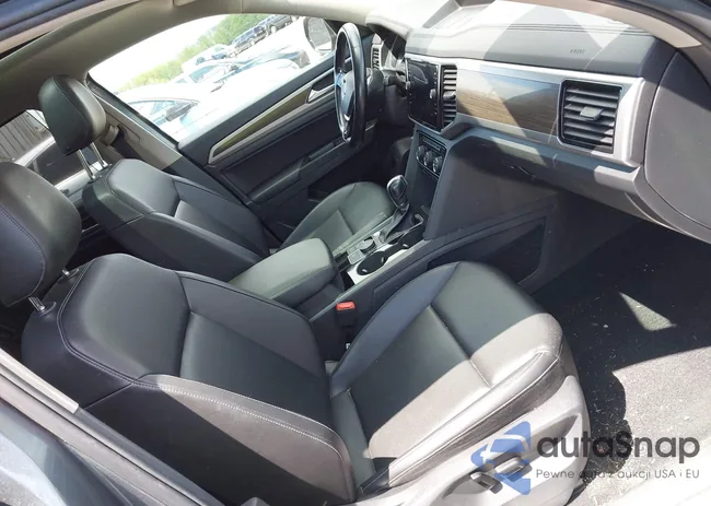 1V2MR2CA8JC553520: 42301019