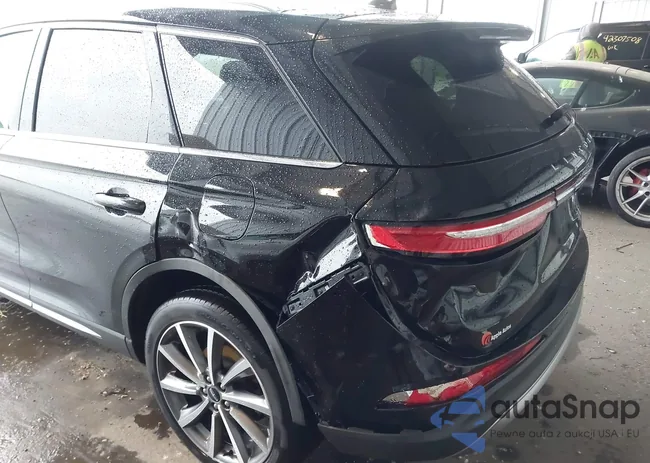 5LMCJ2D9XLUL23329: 42301055