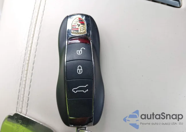 WP1AA2A20HKA89404: 42301060