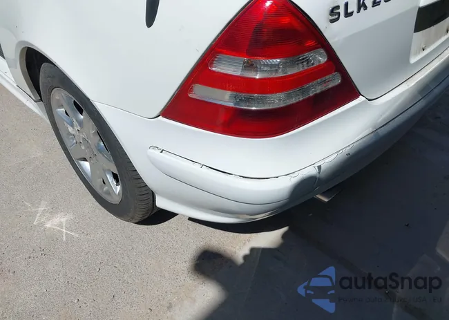 WDBKK49FX1F218767: 42301070