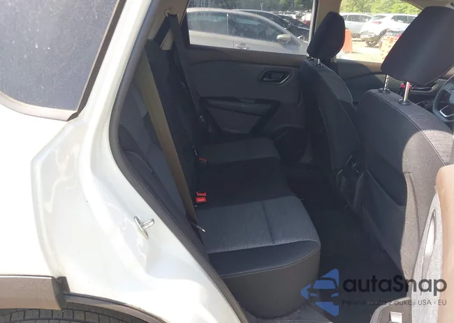 JN8AT3AA1MW005641: 42302277