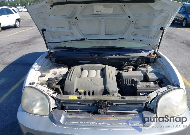 KM8SC13D33U463702: 42302300