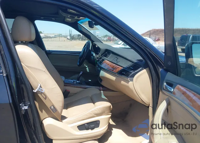 5UXFE83517LZ37867: 42302445