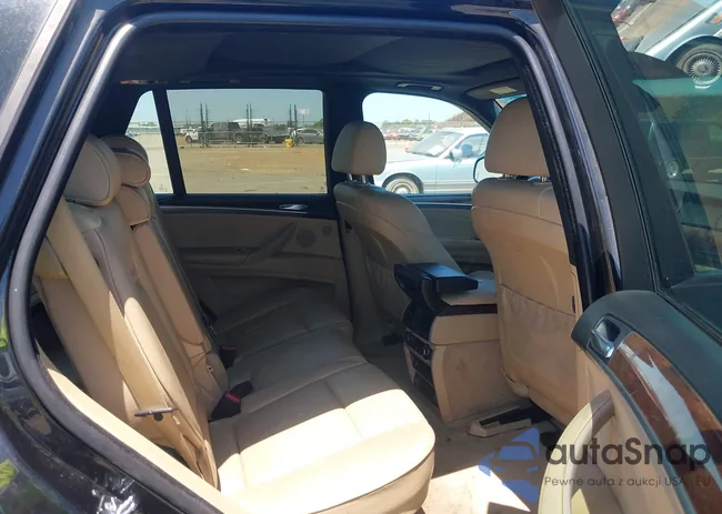 5UXFE83517LZ37867: 42302445