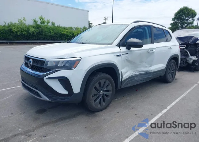 3VVCX7B2XNM018415: 42302448