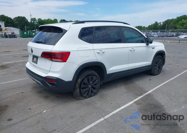 3VVCX7B2XNM018415: 42302448