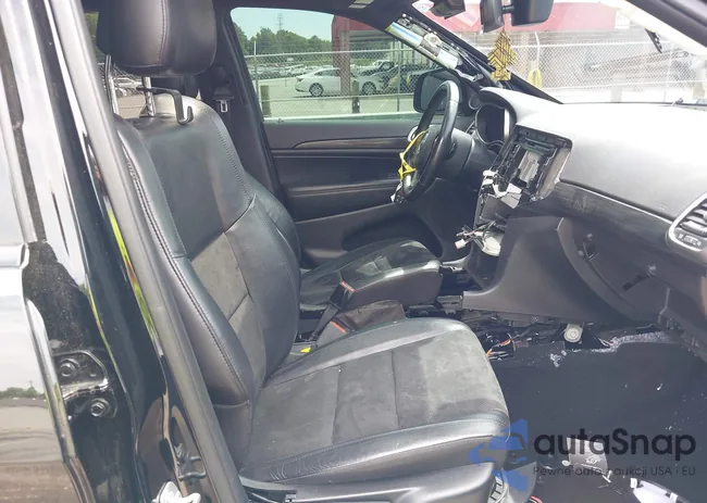 1C4RJFAG5KC830722: 42302581