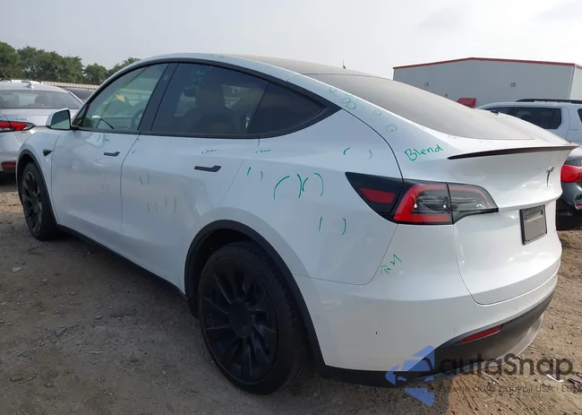 5YJYGDEE3MF068472: 42301896