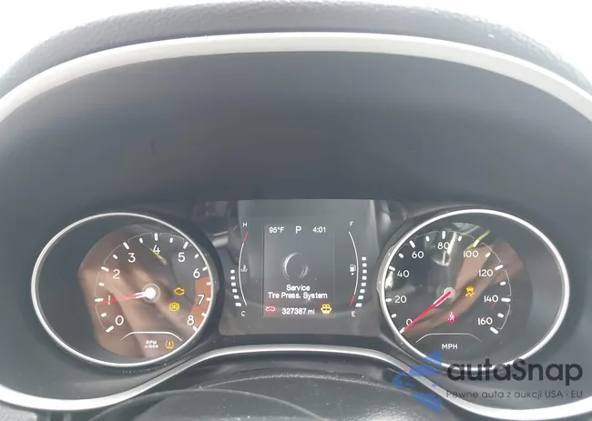 3C4NJDBB9JT160925: 42301928