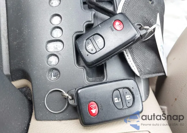 2T3DF4DV1CW188024: 42301947