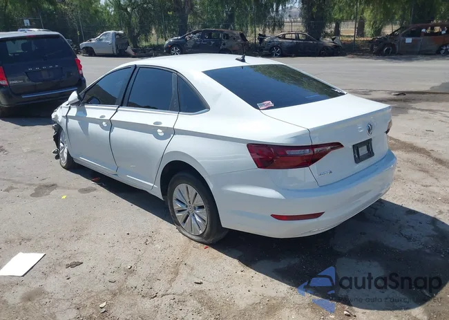 3VWC57BU4LM102844: 42301988