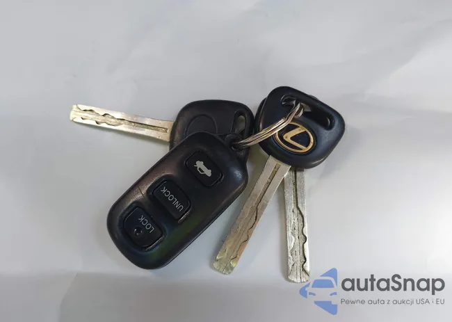 JT8CH32Y8V1000290: 42302179