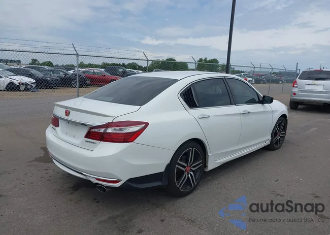 1HGCR2F50HA292452: 42303248