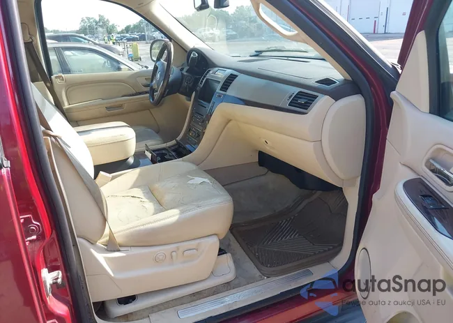 1GYFK66867R262352: 42303339