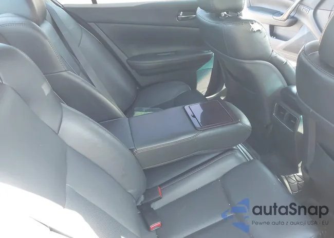 1N4AA5AP3CC846111: 42303430