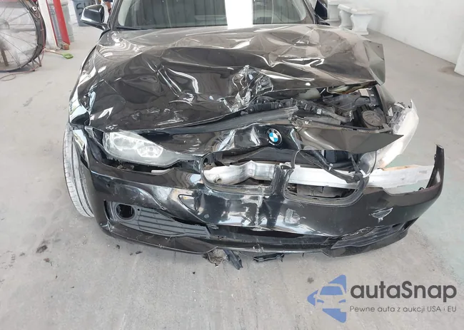 WBA3B1G50FNT64152: 42303555