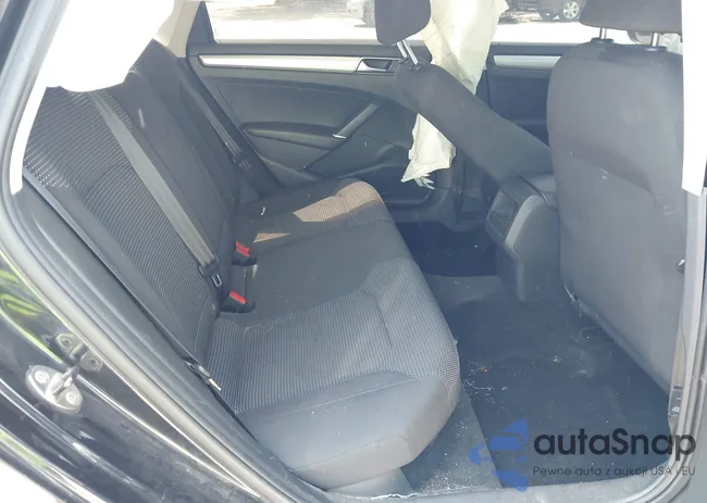 1VWAT7A31HC019158: 42302887