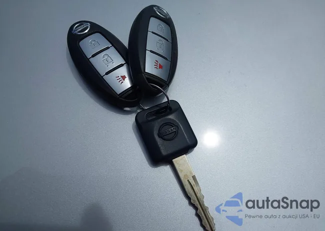 1N6ED0EB2LN720957: 42302933