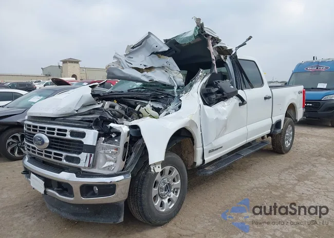 1FT7W2BT5RED79934: 42303040