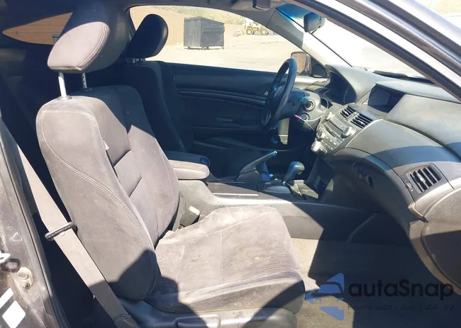 1HGCS1B34BA008069: 42303079