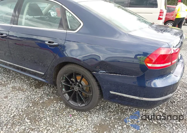 1VWCN7A33CC061052: 42304529